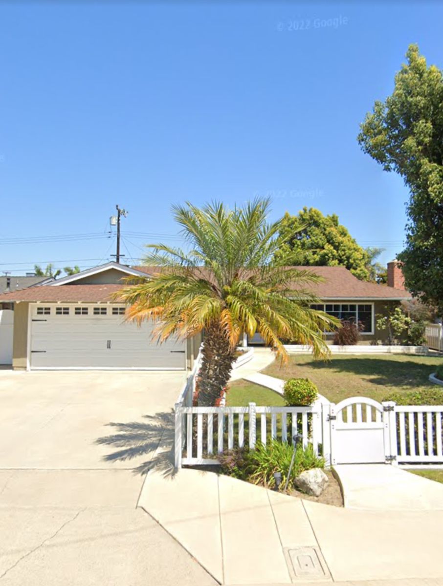 Costa Mesa Estate Sale by JOHNEVIEVE starts on 5/24/2024