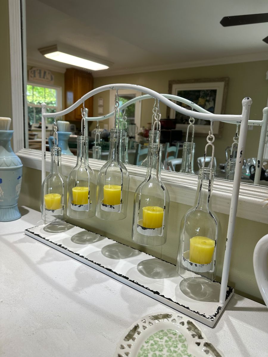 Costa Mesa Estate Sale by JOHNEVIEVE starts on 5/24/2024