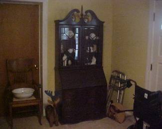 Drop-Down Hutch/Desk