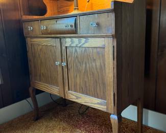 Another shot of the beautiful sideboard 