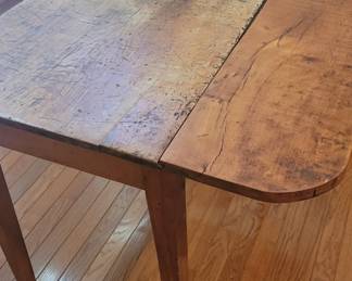 rustic double-drop leaf table