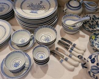 Chinese dishware
