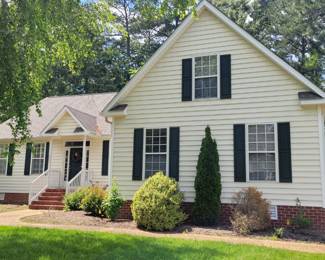 Welcome to this lovely home in Fernbrook