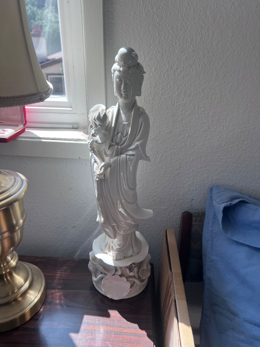 Ramona estate sale Final Friday starts on 5/24/2024