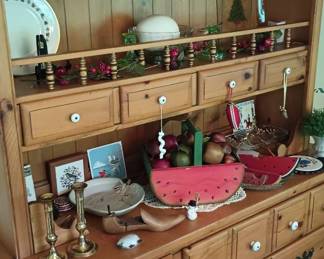 Amish Style Pine Hutch
