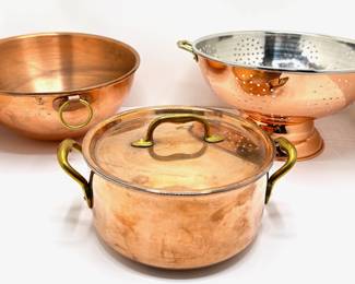 French Copper Mixing Bowl With Hook, Copper Clad Sauce Pan & Collander
Lot #: 22