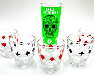 Set 5 Vintage Mid-Century Card Suit Shot Glasses & Mexican Tequila Shot Glass
Lot #: 120