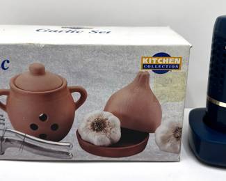 Kitchen Collection Garlic Set In Original Box & Ultrasonic Fruit & Vegetable Cleaner
Lot #: 84