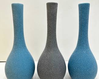 3 New In Box Rose Bud Vases Textured Ceramics
Lot #: 103