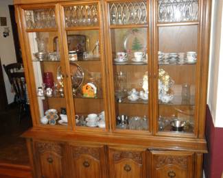 Hutch filled with items
