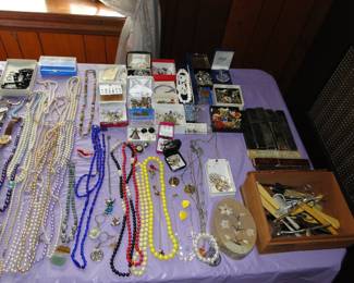 Vintage Jewelry, Beads