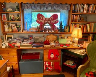 Antique and vintage Christmas decor