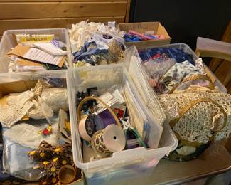 Vintage and new sewing notions