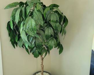 Artificial tree decorative