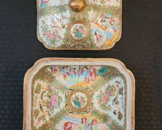 Antique Rose Medallion covered casserole 