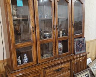 China Cabinet 
Decor