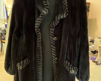 FUR COAT