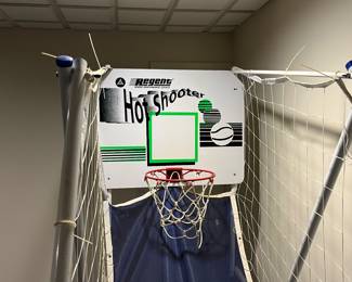 BASKETBALL SHOOTER
