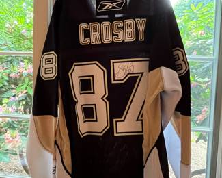 SIGNED CROSBY JERSEY