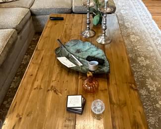 PINE COFFEE TABLE