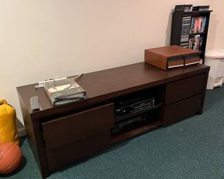 TV CONSOLE CABINET