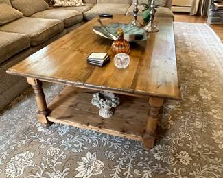 PINE COFFEE TABLE