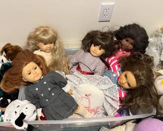 AMERICAN GIRL DOLLS
