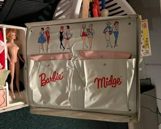 VINTAGE BARBIE DOLLS LOT