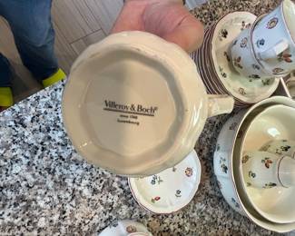 VILLEROY & BOCH DISH SET
