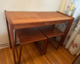 1970s Vintage Danish Modern Nesting Table 