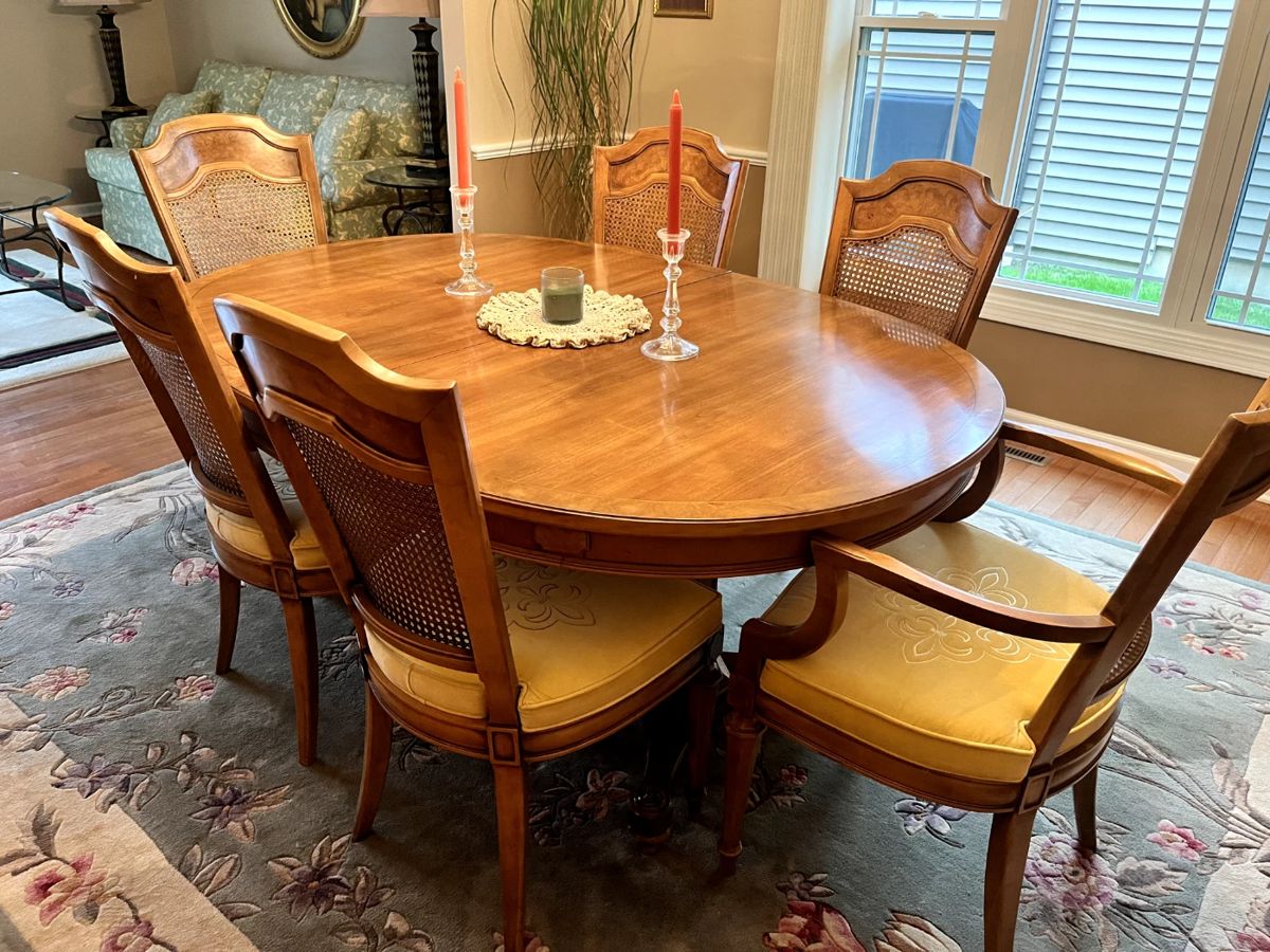 Thomasville dining room set (1927) Buffet, table, 6 chairs, china cabinet