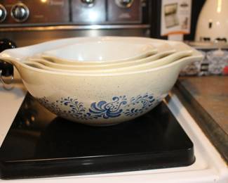 Pryex HOmestead Cinderalla Bowls