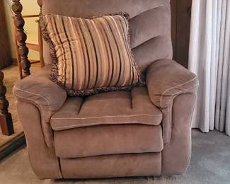 Recliner with Throw Pillow