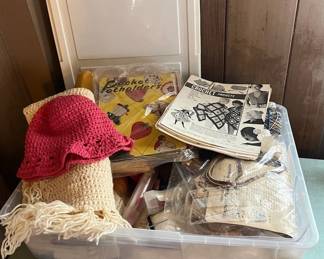 PPE071 Large Storage Bin Of Yarn, Crochet & Lei Needles, Crochet Manuals & More!