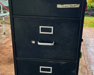 PPE207- (4) Drawer Metal Filing Cabinet