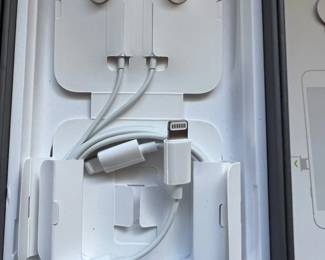 PPE185- Apple Wires Lightning Ear Pods