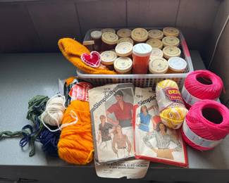 PPE175- Tray Of Buttons, Yarn & Vintage Sewing Patterns