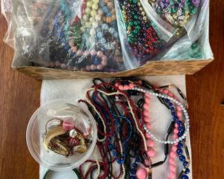 PPE231- Assorted Mystery Lot Of Costume Jewelry 