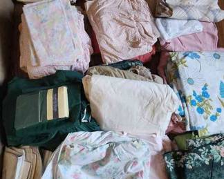 PPE015 - Assorted Linens 