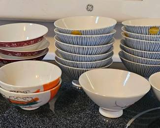 PPE091-Beautiful Japanese Porcelain Rice Bowls