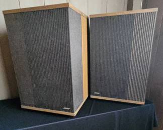 PPE018 - Pair of Bose 501 Series IV Speakers