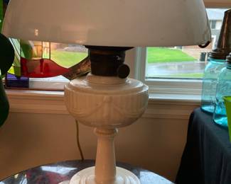 Lincoln drape pink lamp