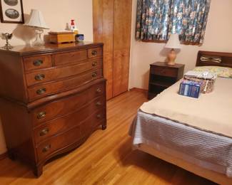 Lammerts serpentine front chest and dresser with mirror