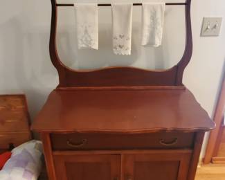 Vintage dry sink with towel rack - rarely in one piece!