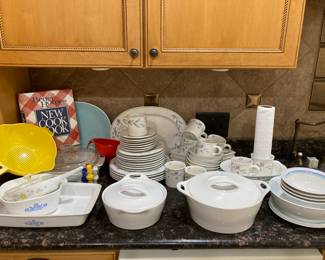 Corning wear & other vintage dishes