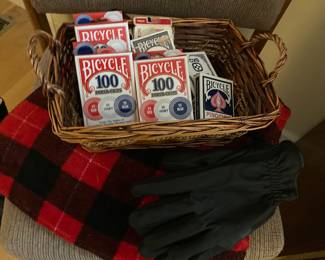 Playing cards & poker chips