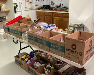 Box Lots of Garage & Tools ! Some tools by the piece. 