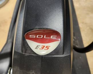 SOLE E35 elliptical, works perfectly