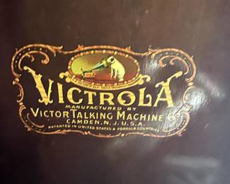 Antique VICTOR VICTROLA Upright Talking Machine/Phonographs model VV-X 243542J Buy it NOW FIRM $400