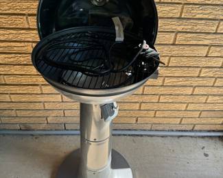 Master built 
 Never used electric grill 